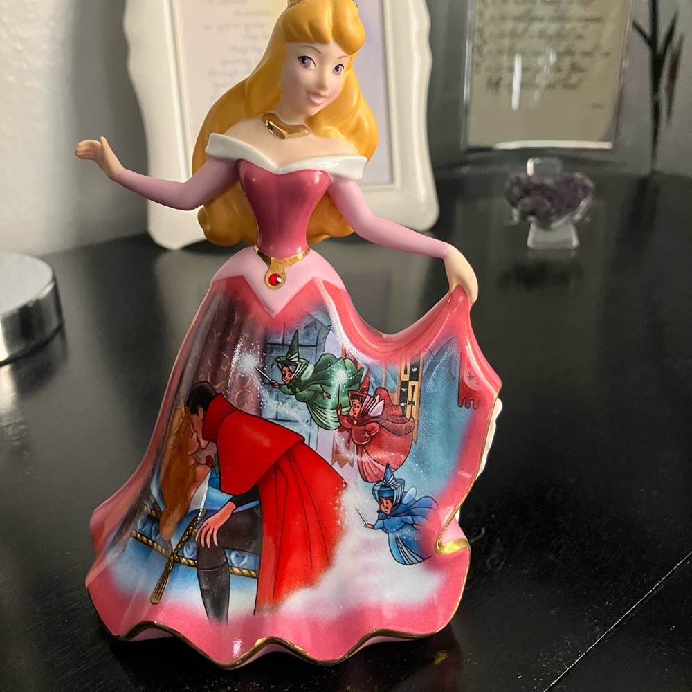 The Bradford Exchange Sleeping Beauty Bell